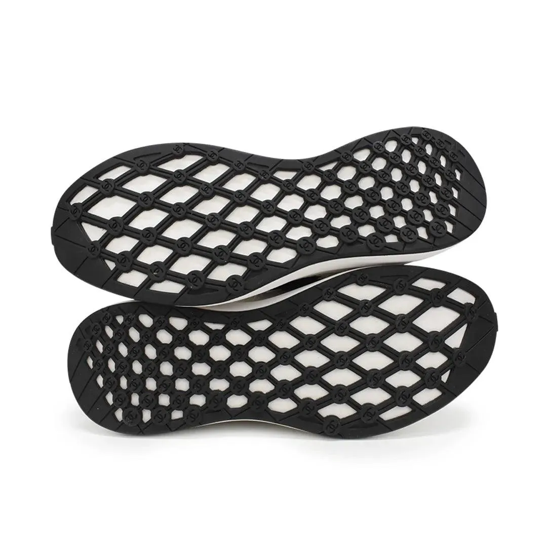 Chanel 2022 Cruise Sneakers - Women's 37