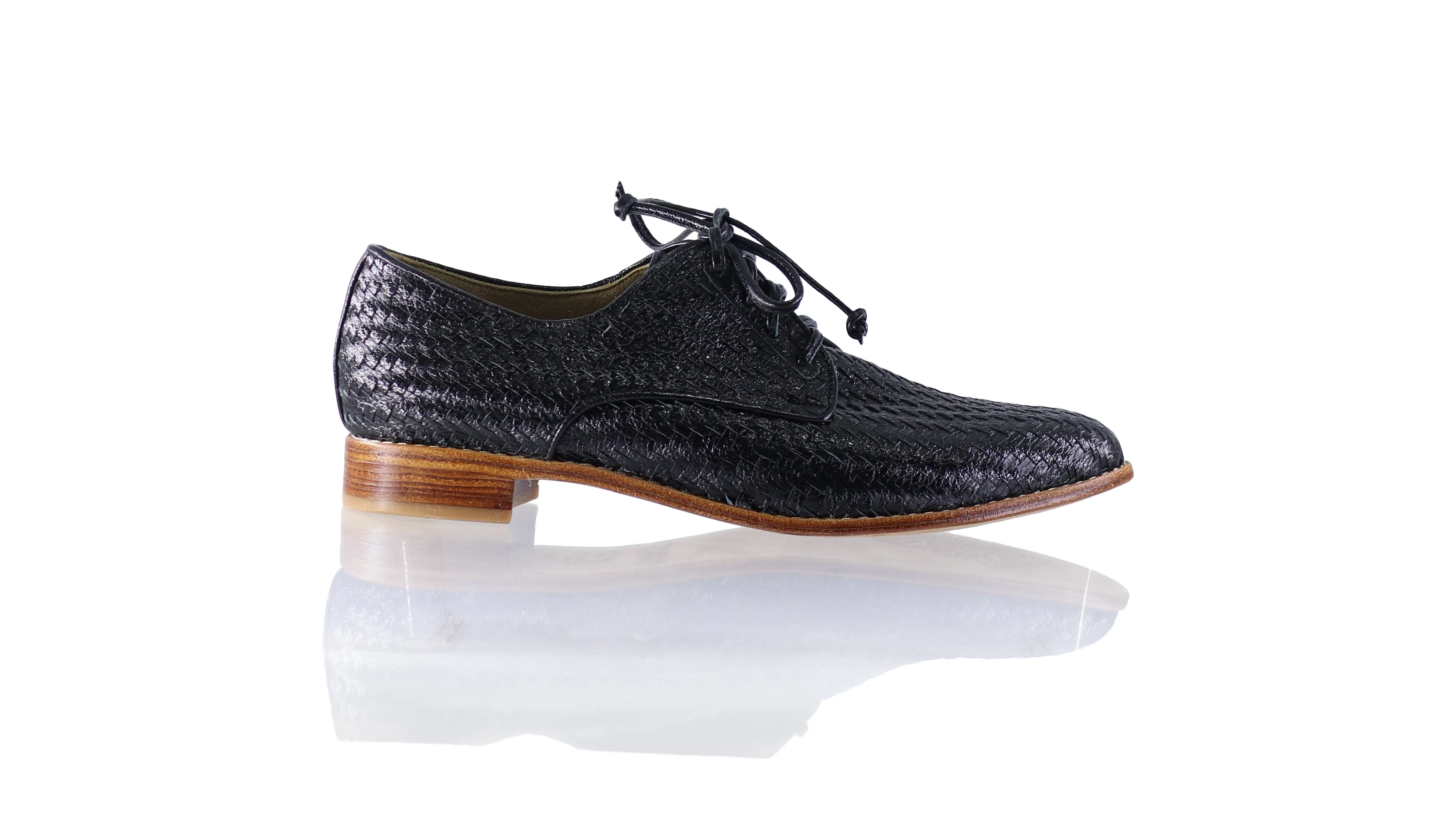 Dominique 25mm Flats - Black BKK