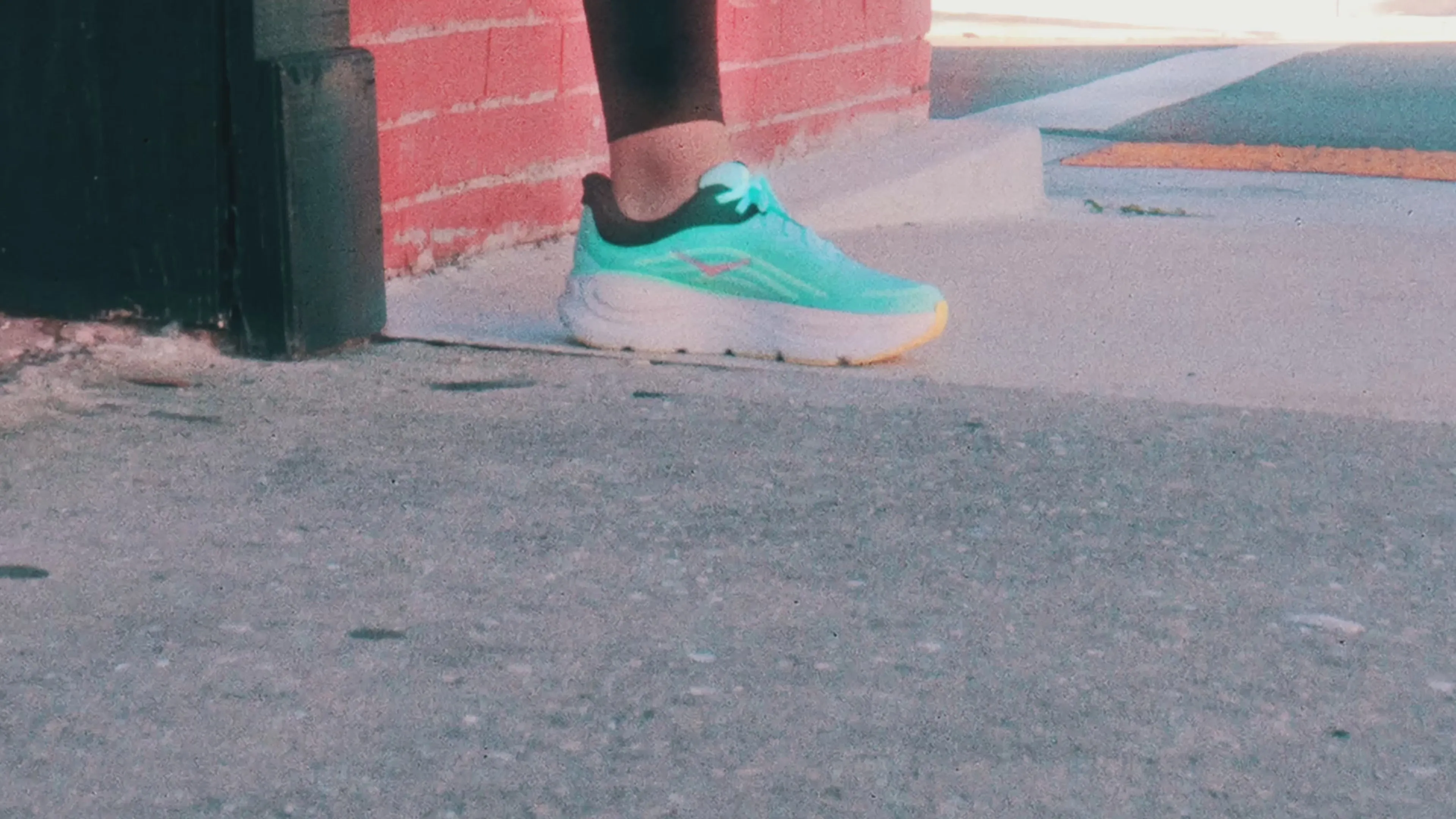 Hoka Bondi 9 Frost - Sunflower