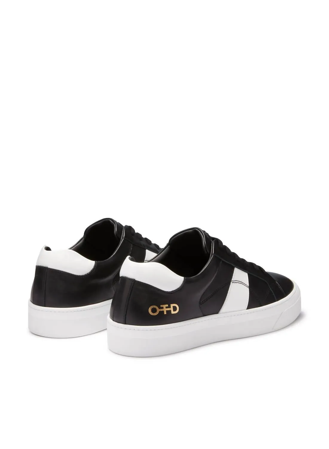 Men's Leather Low-Top Sneaker In Black