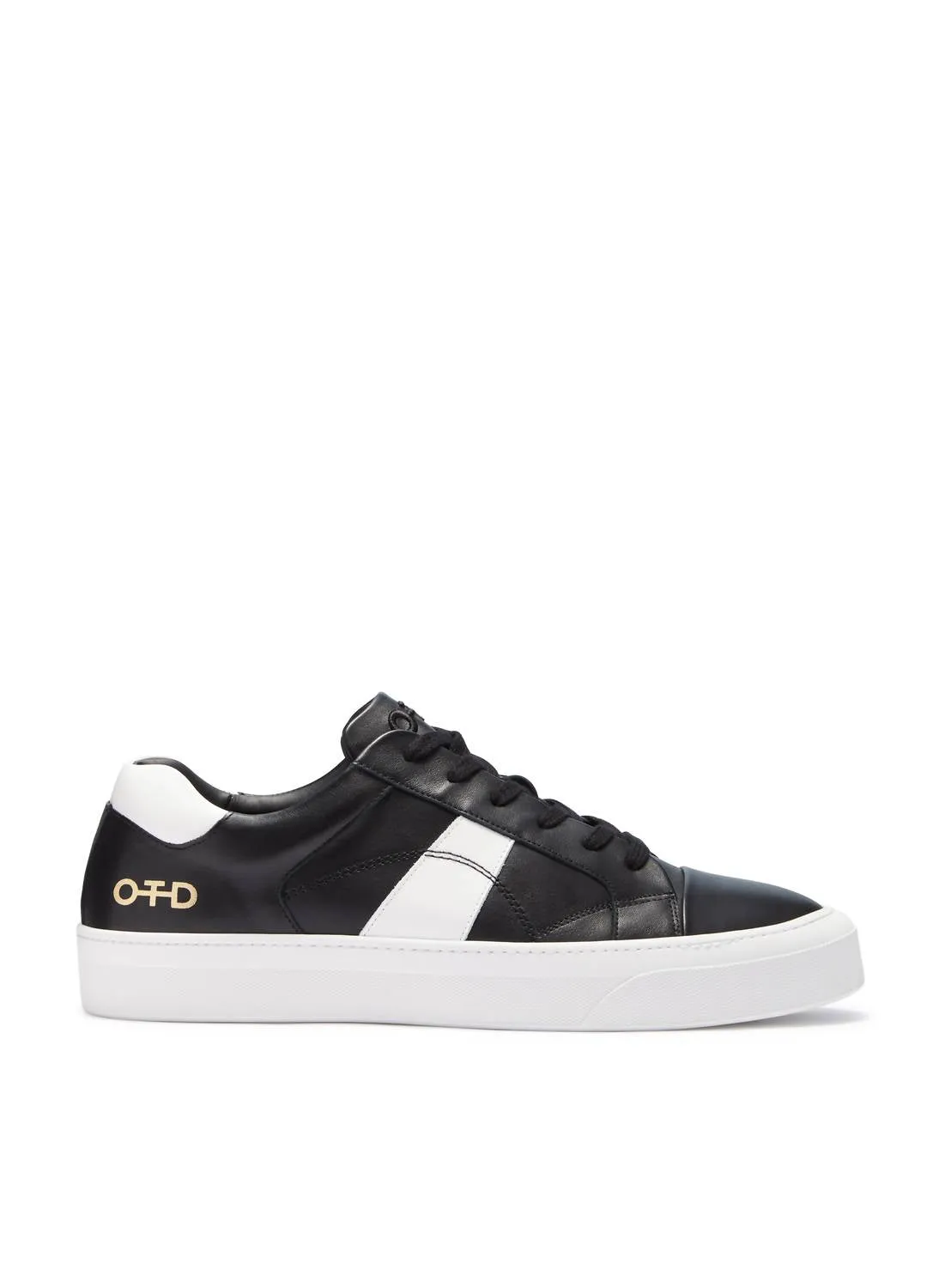 Men's Leather Low-Top Sneaker In Black