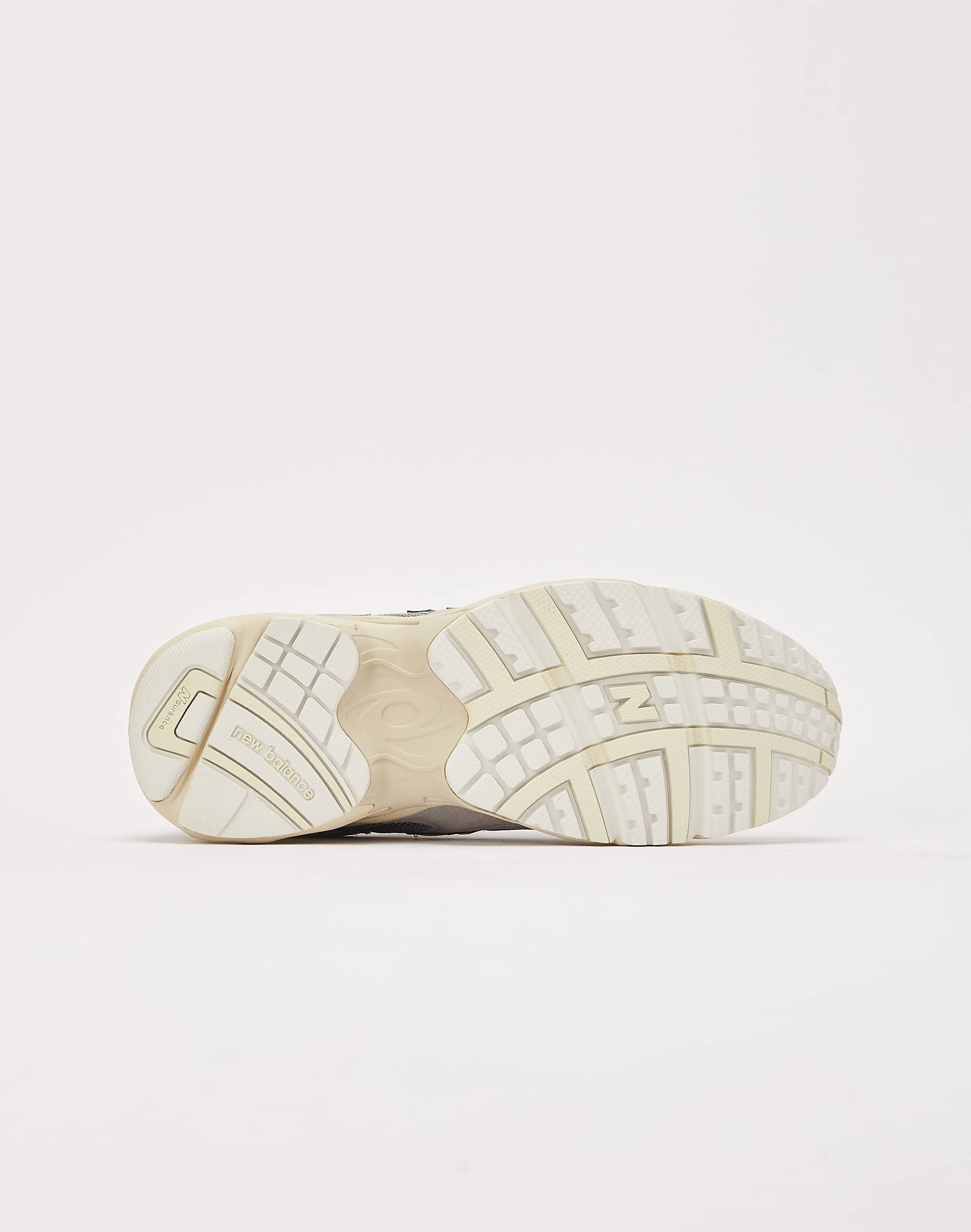 New Balance 725v1