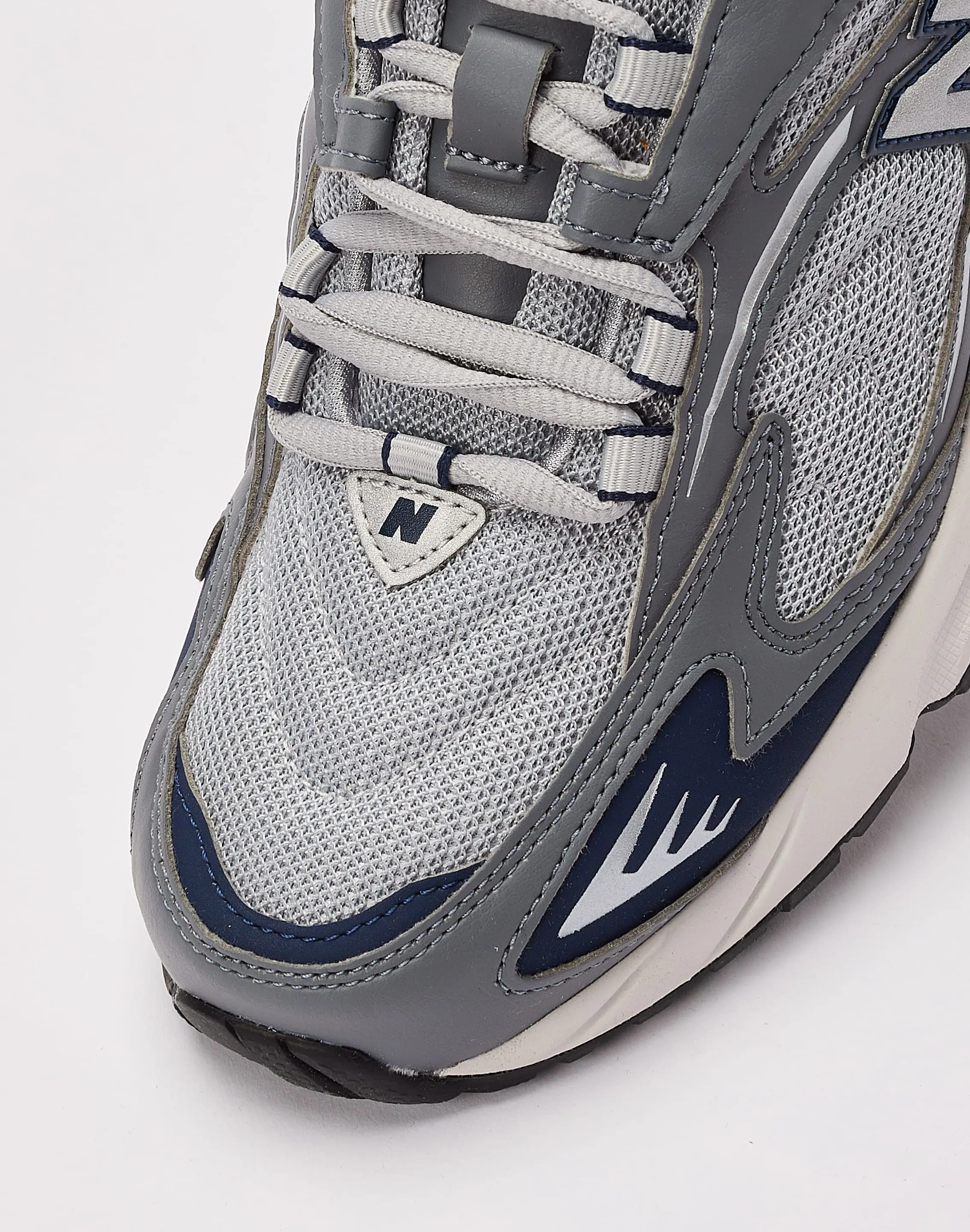 New Balance 725v1