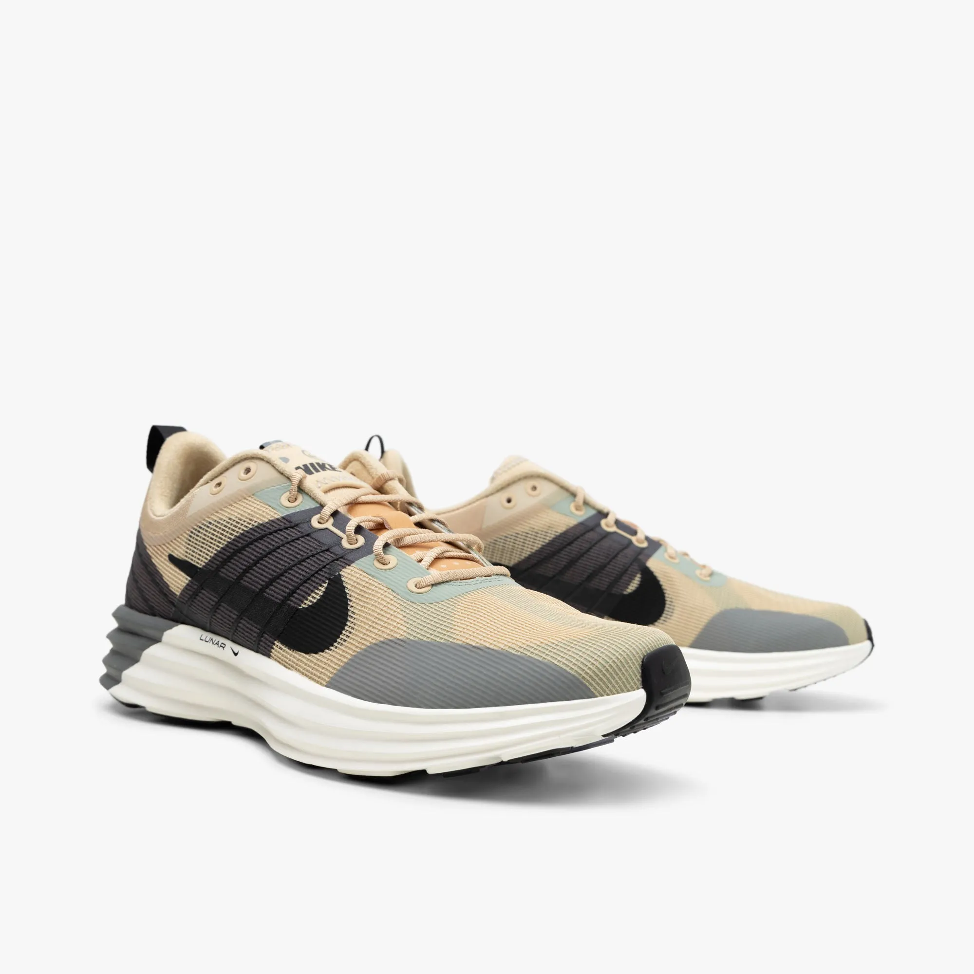 Nike Lunar Roam Sesame / Black - Smoke Grey