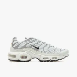 Nike Women's Air Max Plus Light Silver / Black - Chrome