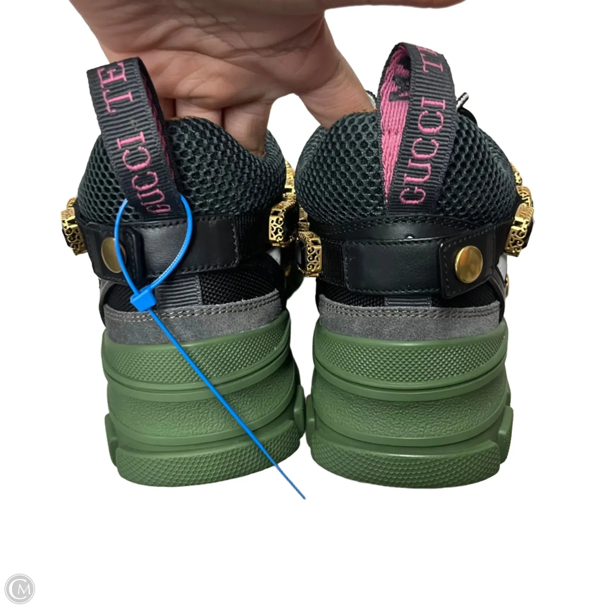 Shoes Luxury Designer By Gucci In Black & Green, Size: 5.5