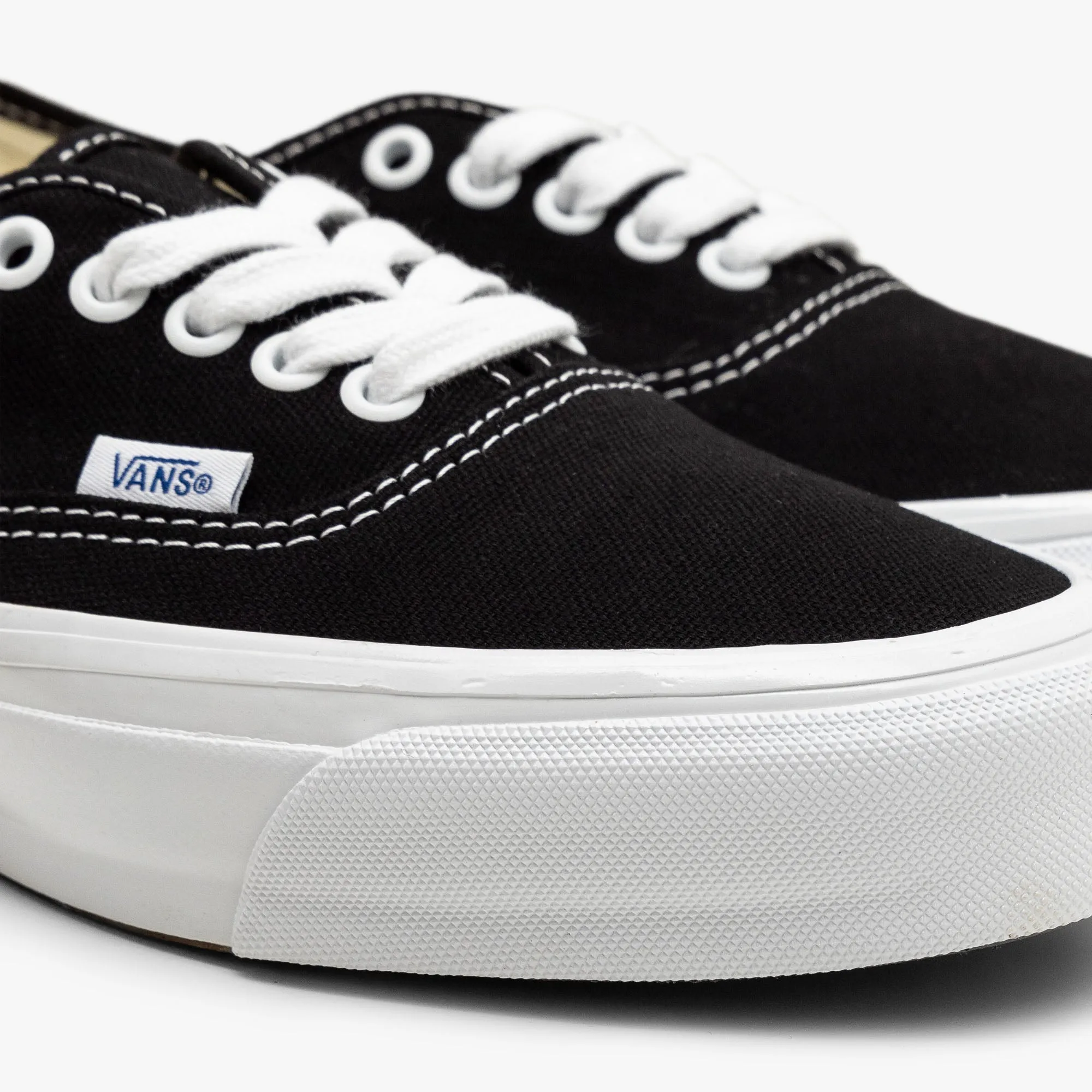 Vans Premium Authentic Reissue 44 LX / Black / White